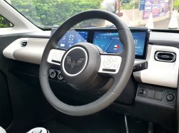 Wuling Air EV 2023 long range kuning km 9 ribuan 7