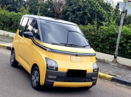 Wuling Air EV 2023 long range kuning km 9 ribuan 3