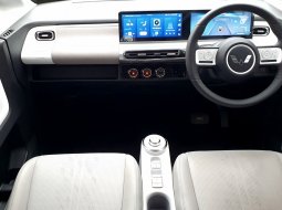 Wuling Air EV 2023 long range kuning km 9 ribuan 8