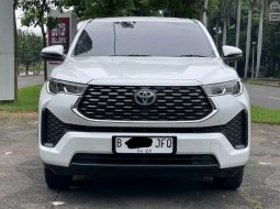 INNOVA ZENIX 2.0 V AT PUTIH 2023 BERGARANSI DIJUAL CEPAT TERMURAH 2
