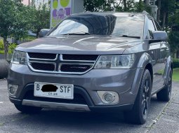 DODGE JOURNEY SXT PLATINUM AT 2013 TERAWAT DIJUAL CEPAT TERMURAH