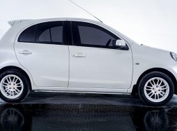 JUAL Nissan March 1.2 XS AT 2017 Putih 5