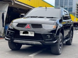 PAJERO DAKAR AT HITAM 2013 TERAWAT DIJUAL CEPAT TERMURAH