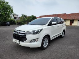 Toyota Kijang Innova V A/T Diesel 2018 Putih solar reborn 4