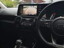 Kia Sonet Premiere iVT 2021 hitam sunroof km 35 ribuan 5