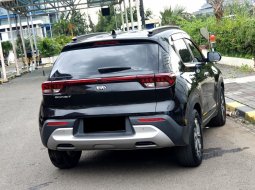 Kia Sonet Premiere iVT 2021 hitam sunroof km 35 ribuan 3