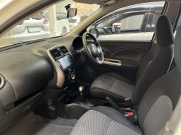 Nissan March XS AT 2017 Putih 8