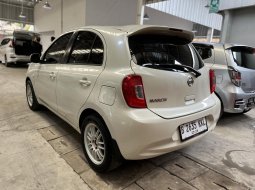 Nissan March XS AT 2017 Putih 4