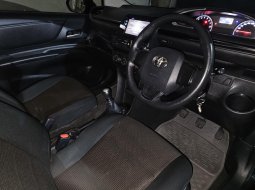 Toyota Sienta E Mt 2017 Hitam 7