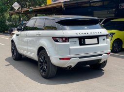 Land Rover Range Rover Evoque Dynamic Luxury Si4 2014 Putih 4