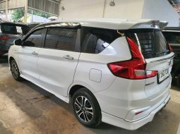 Suzuki Ertiga Hybrid AT 2022 4