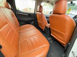 Isuzu DMAX 4x4 Manual Tahun 2014 Kondisi Mulus Terawat Istimewa Seperti Baru 7