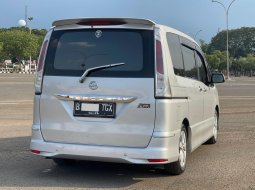 NISSAN SERENA HWS 2.0 AT 2013 TERAWAT DIJUAL CEPAT TERMURAH 6