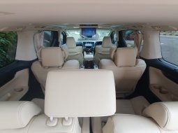 Toyota Alphard 2.5 G A/T 2023 putih km 11 ribuan sunroof 19