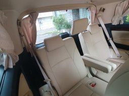 Toyota Alphard 2.5 G A/T 2023 putih km 11 ribuan sunroof 13