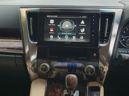 Toyota Alphard 2.5 G A/T 2023 putih km 11 ribuan sunroof 6