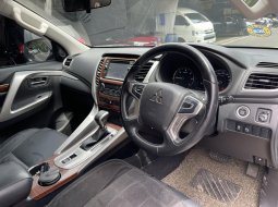 PAJERO DAKAR AT 2017 TERAWAT DIJUAL CEPAT TERMURAH 7