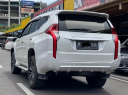PAJERO DAKAR AT 2017 TERAWAT DIJUAL CEPAT TERMURAH 5