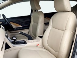JUAL Mitsubishi Xpander Ultimate AT 2019 Silver 3