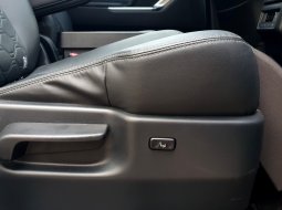 Toyota Kijang Innova Zenix Q Hybrid modelista 2023 abu km 14 ribuan cash kredit proses bisa dibantu 7