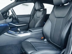 BMW 3 Series 330i M Sport At 2022 Hitam 11