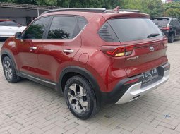 Kia Sonet Premiere AT 2022 8