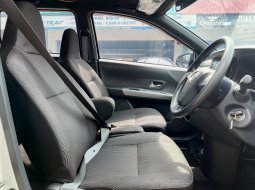 Daihatsu Sigra 1.2 R AT 2022 11