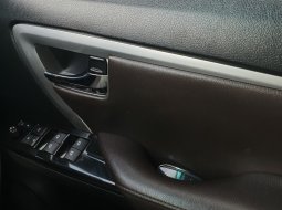 Toyota Fortuner VRZ 2017 hitam 15