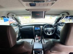 Toyota Fortuner VRZ 2017 hitam 4