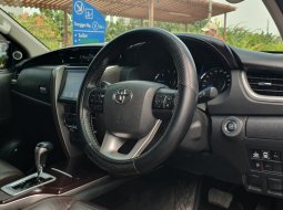 Toyota Fortuner VRZ 2017 hitam 13