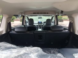 Mitsubishi Xpander Cross Premium Package AT 2022 hitam km 12 ribuan pajak panjang 12