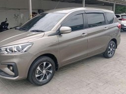 Suzuki Ertiga 1.5 GX Hybrid AT 2022 Abu-abu 6
