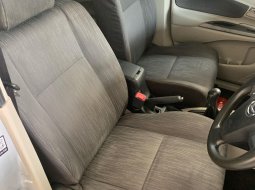 Daihatsu Xenia 1.5 R Deluxe MT 2021 Silver 8