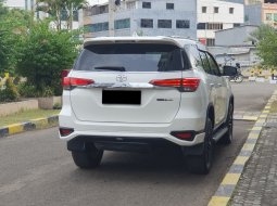 Toyota Fortuner TRD 2020 putih km 68ribuan diesel 9