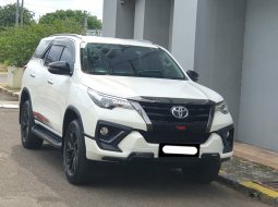 Toyota Fortuner TRD 2020 putih km 68ribuan diesel