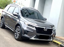 Honda BR-V Prestige CVT 2022 abu km 31 ribuan 3