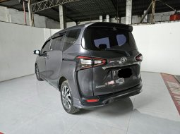 Toyota Sienta Q AT ( Matic ) 2016 Abu² Tua km low 98rban Siap Pakai 4