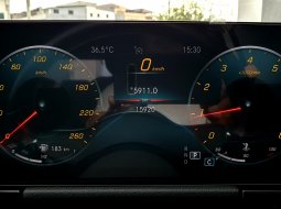 Mercedes-Benz GLA 200 AMG Line 2022 abu km 15 ribuan 5