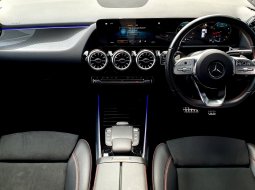 Mercedes-Benz GLA 200 AMG Line 2022 abu km 15 ribuan 10
