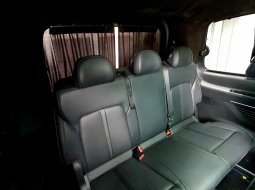 Hyundai Staria Signature 7 2022 hitam diesel km 15 ribuan 21