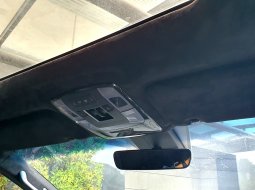Hyundai Staria Signature 7 2022 hitam diesel km 15 ribuan 19
