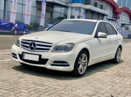 Mercedes-Benz C-Class C200 2014 Putih 3