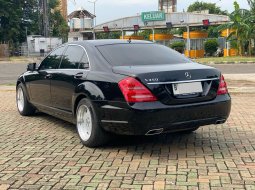 Mercedes-Benz S-Class S 350 2011 Hitam 4