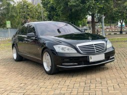 Mercedes-Benz S-Class S 350 2011 Hitam 1