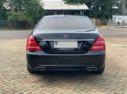 Mercedes-Benz S-Class S 350 2011 Hitam 5