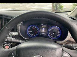 Nissan Elgrand Highway Star 2014 Hitam 8