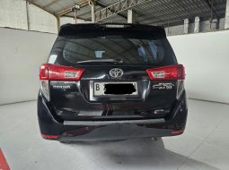 Toyota Innova G 2.4 diesel AT ( Matic ) 2019 Hitam plat genap bekasi 6
