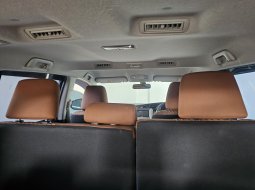 Toyota Innova G 2.4 diesel AT ( Matic ) 2019 Hitam plat genap bekasi 12