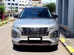 Hyundai Creta 2022 prime silver km 6 ribuan two tone sunroof