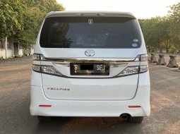 Toyota Vellfire Z 2015 Putih 4